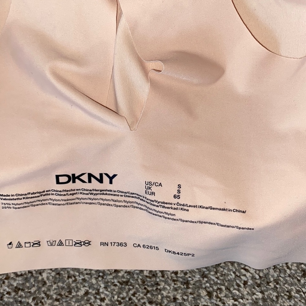 NWOT DKNY SHEER BRA SIZE S - Picture 5 of 5